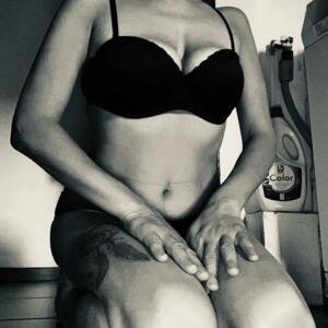 Brunette30's media