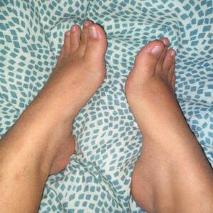 _brunettefeet_'s media