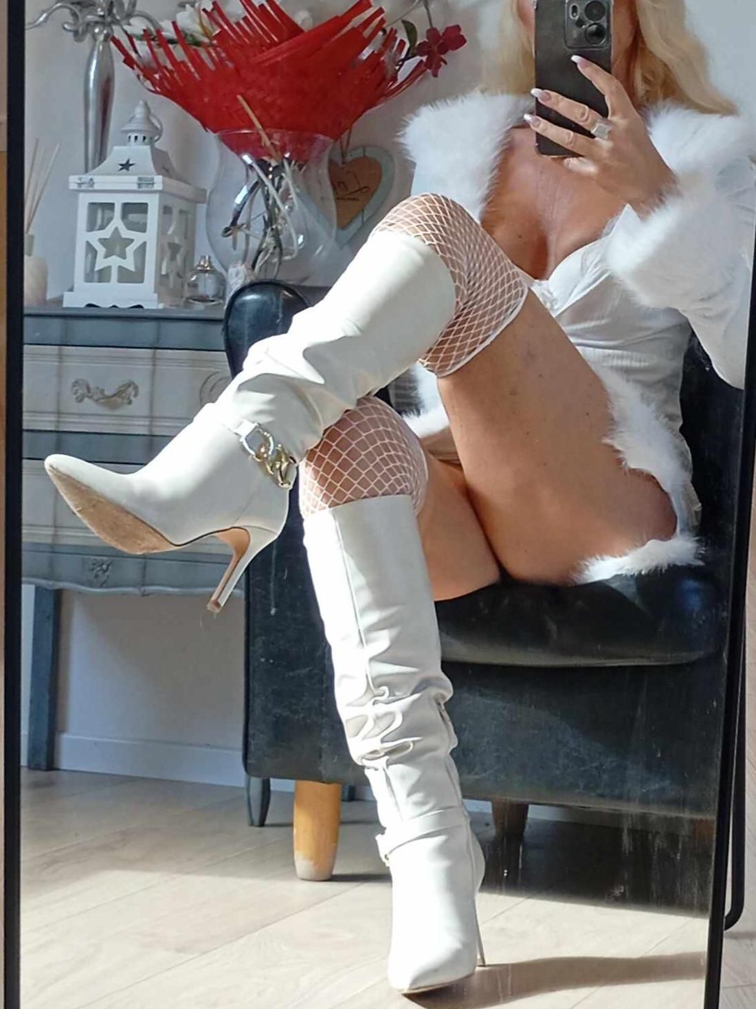 Call_me_aphrodite's media