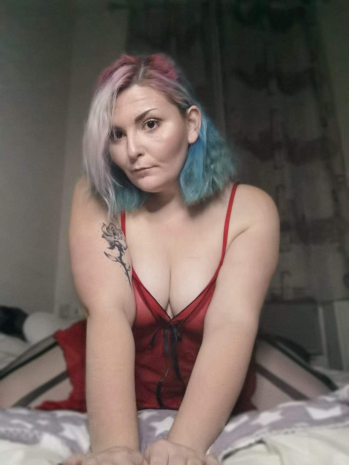 Cameliarainbow's media