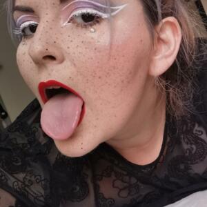 Cameliarainbow's media