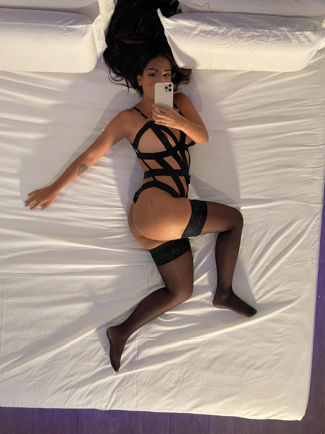 Camillerosex's media