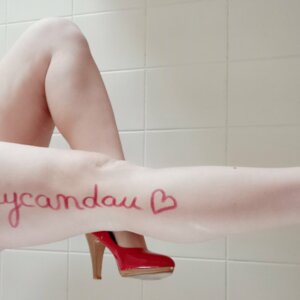 Candycandau's media