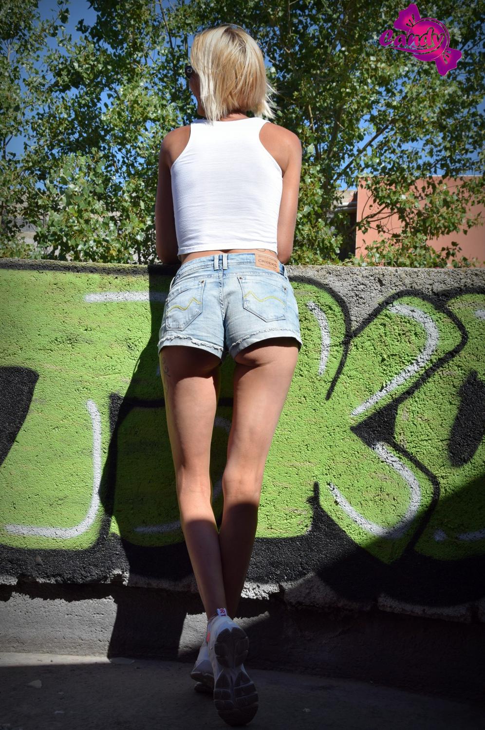 Candymodele's media