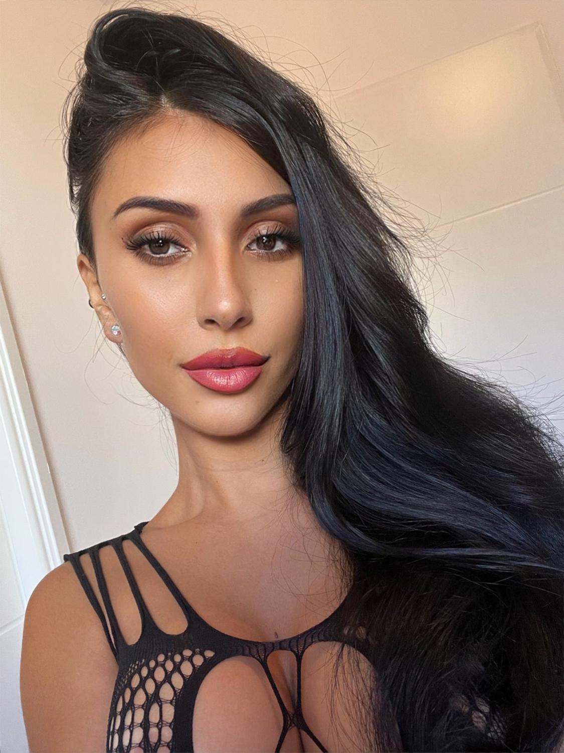 Carlinaa_nascimento's media