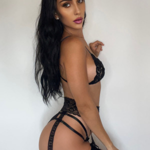 Carlinaa_nascimento's media