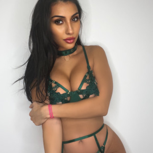 Carlinaa_nascimento's media