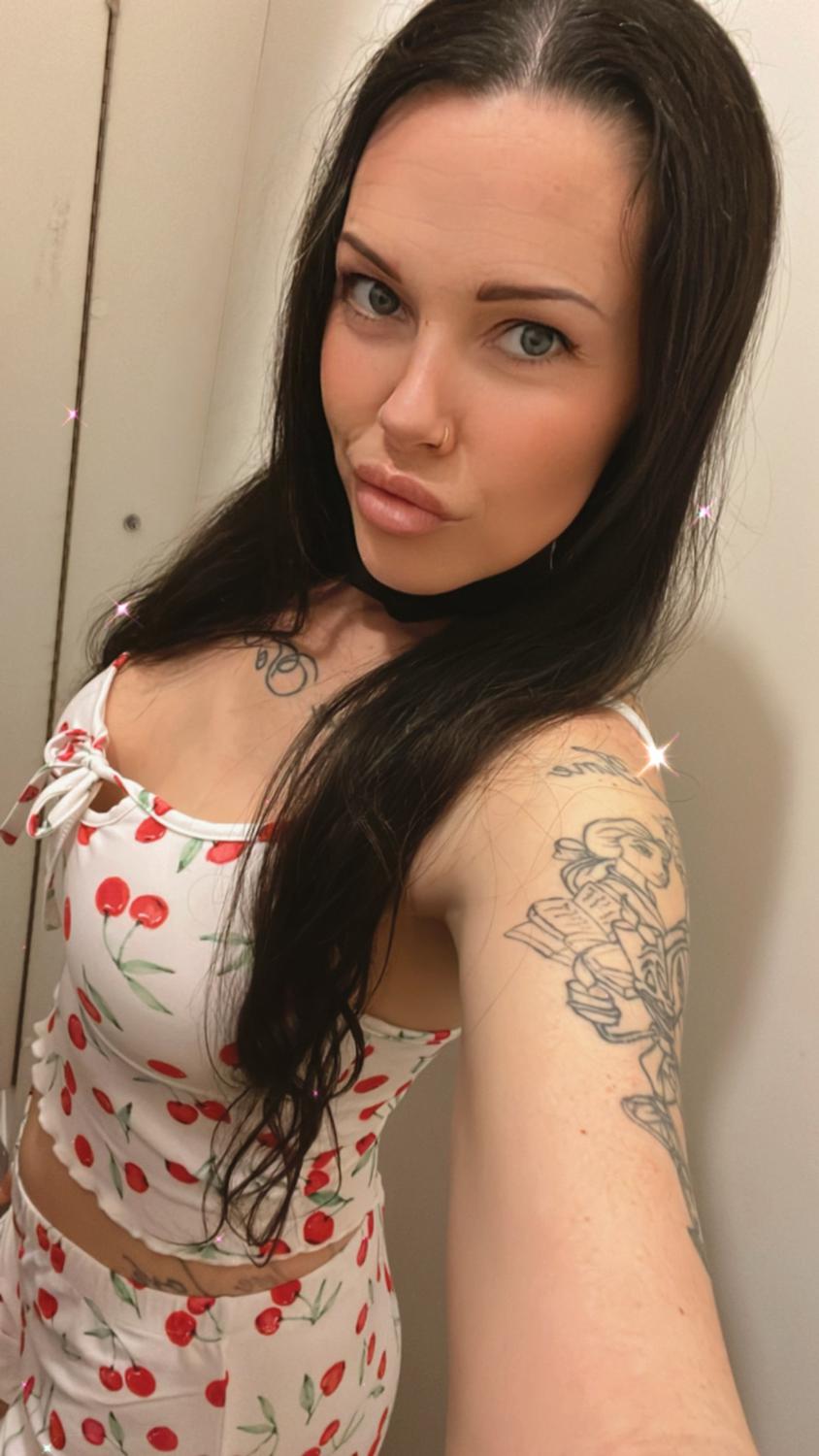 Caro_coconutt's media