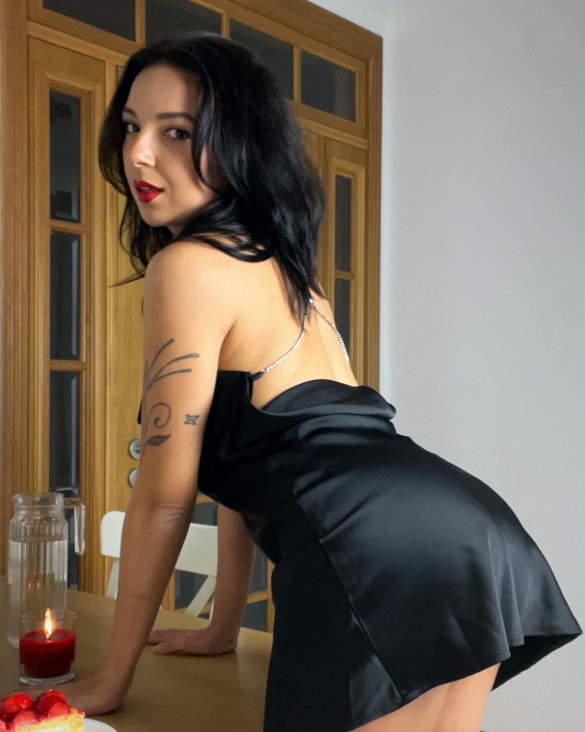 Carollina_cherry's media