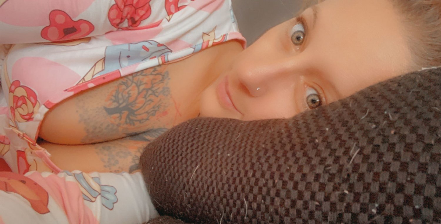 Caronudesexytatouee's media