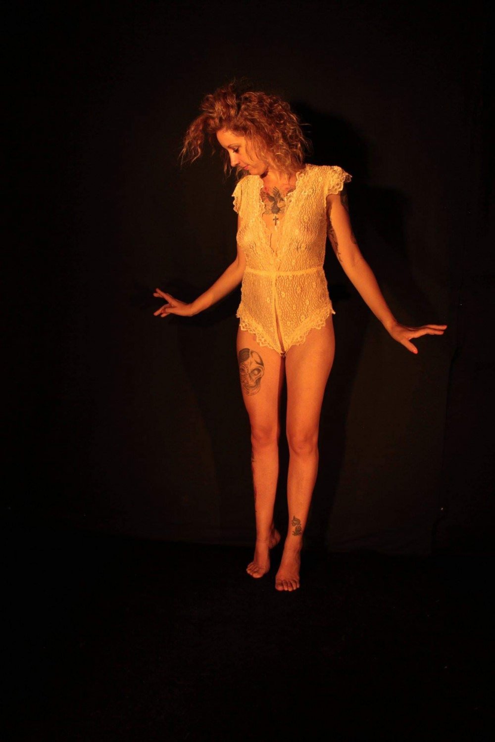 Caronudesexytatouee's media