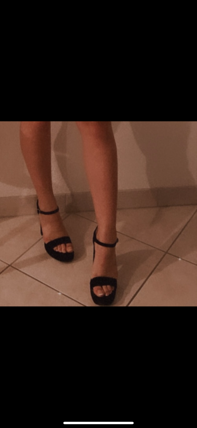 Cayetaana's media