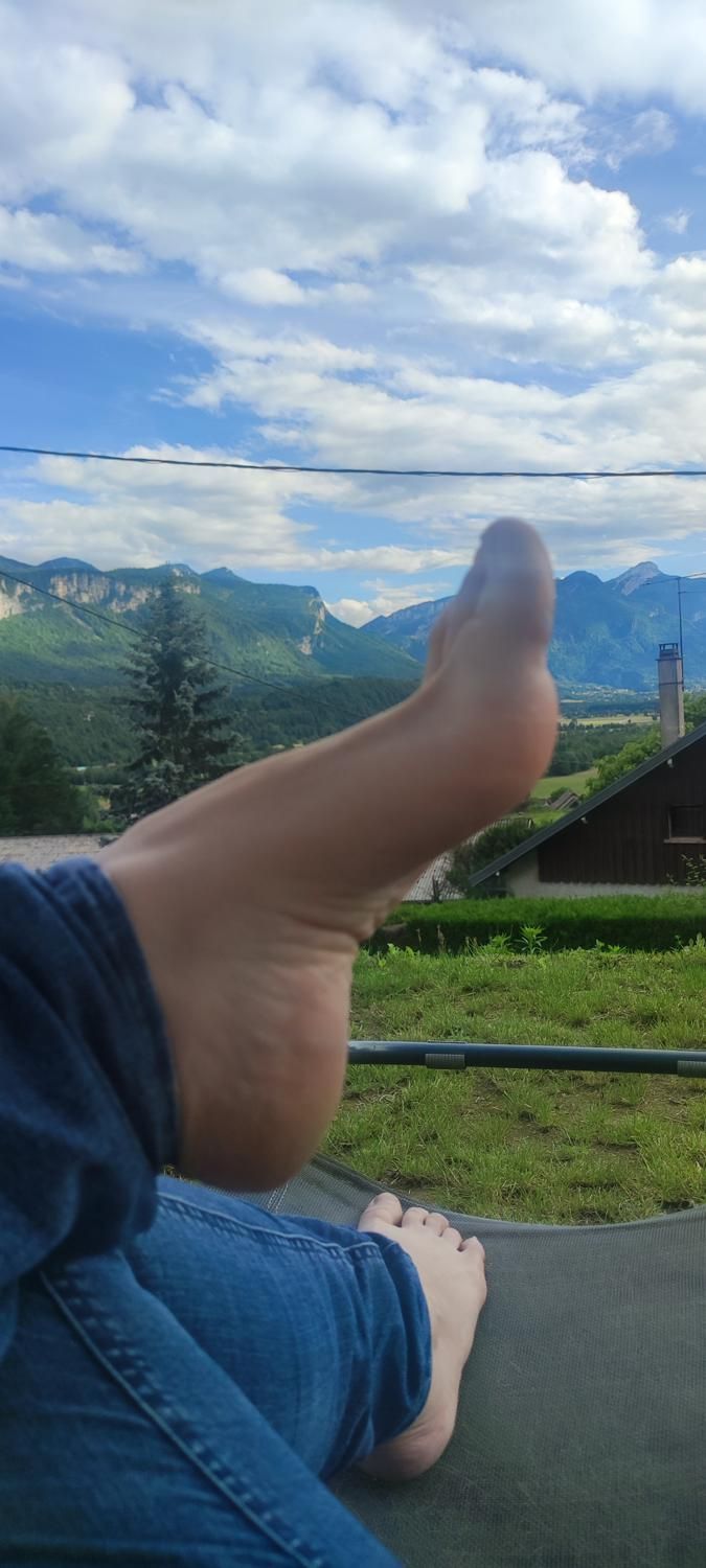 Cest-le-pied-ici's media