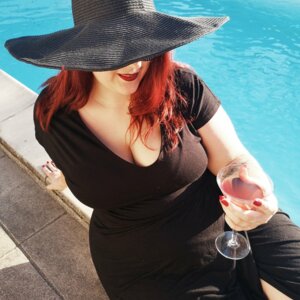 Chaarnelle's media