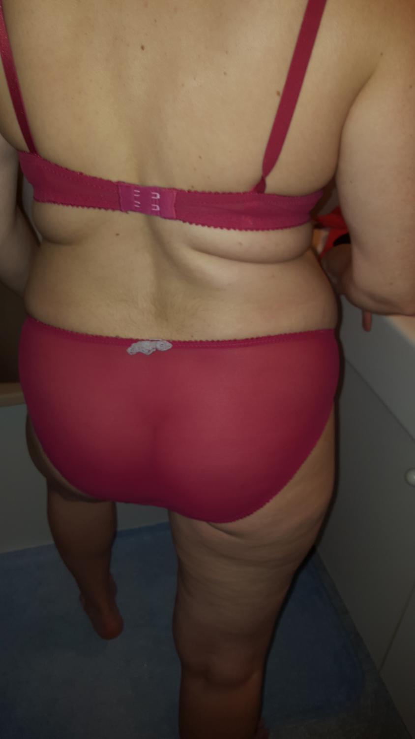 Chatoune32-sexe-mature's media
