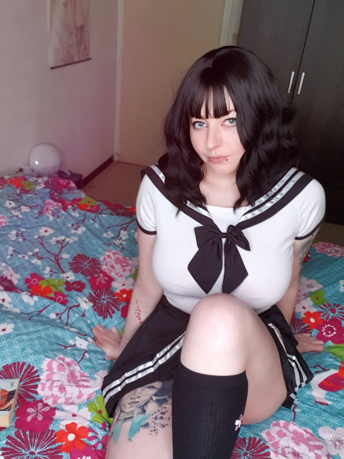 Cheekylolita's media