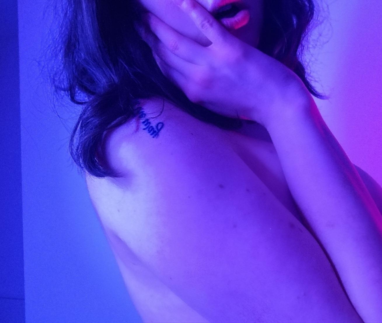 Cheekylolita's media