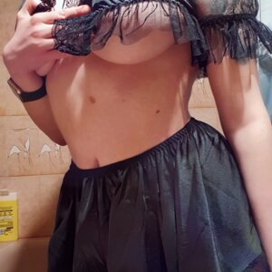 Cheekylolita's media