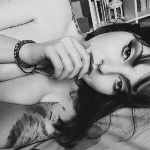 Cheekylolita's media