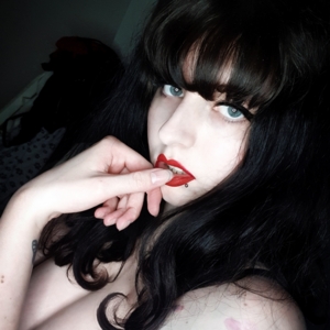 Cheekylolita's media