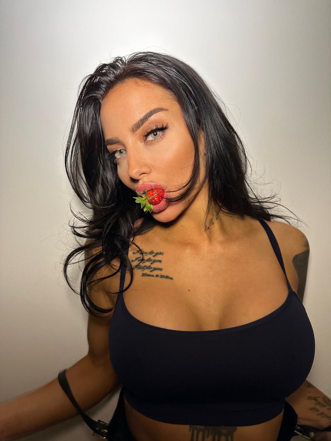 Cherryrebelle's media