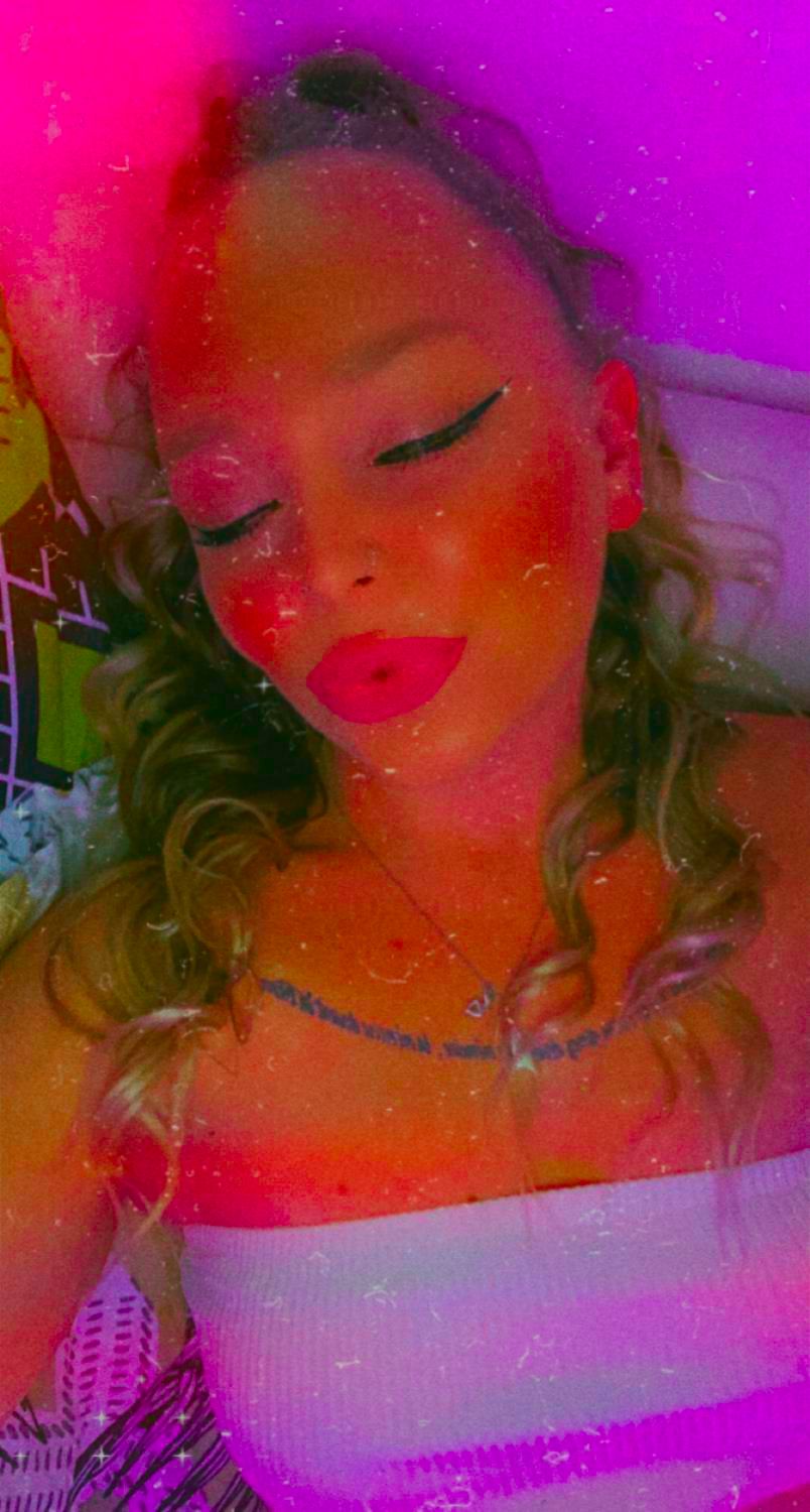 Chlochlosolene's media
