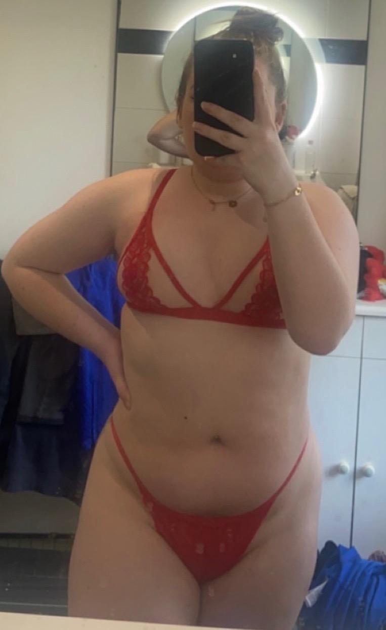 Chloe_bigpussy's media