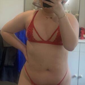 Chloe_bigpussy's media