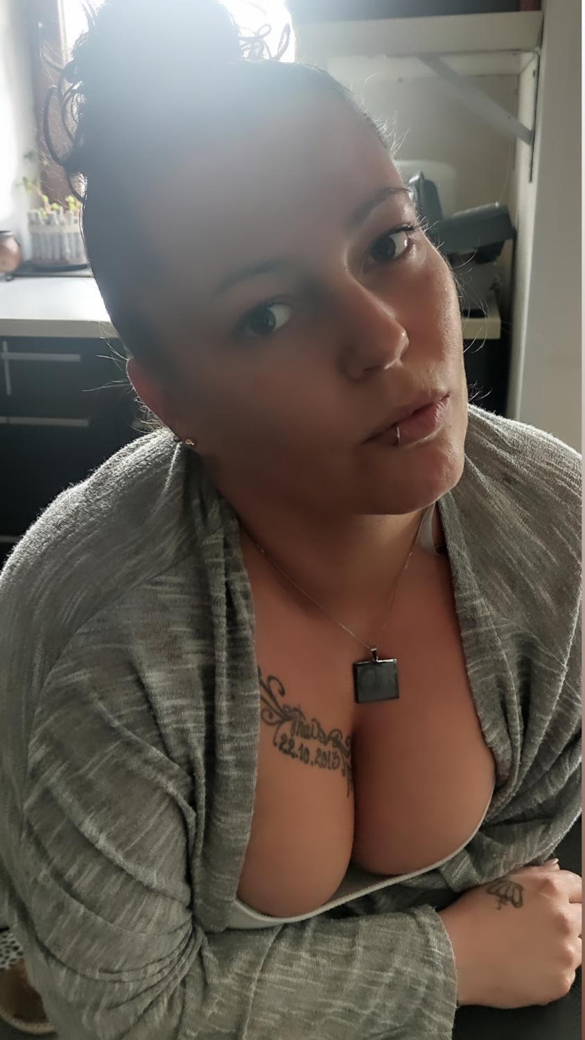 Chloe443's media