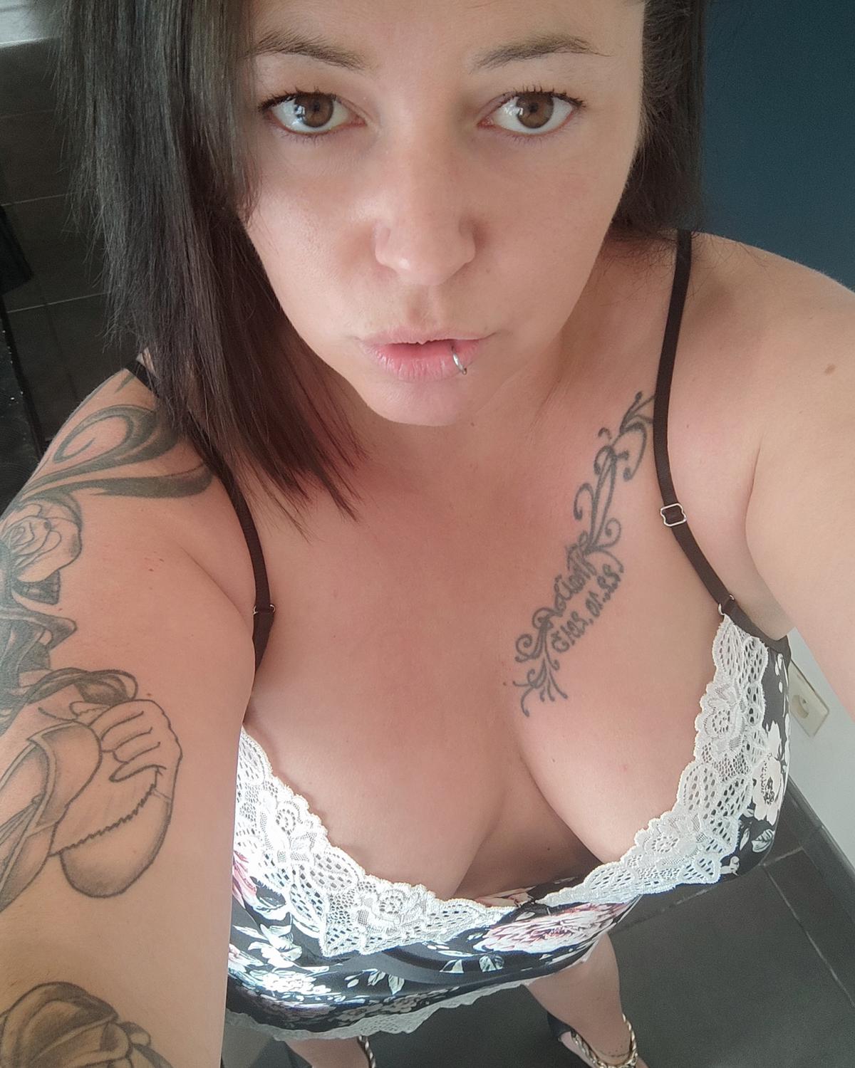 Chloe443's media