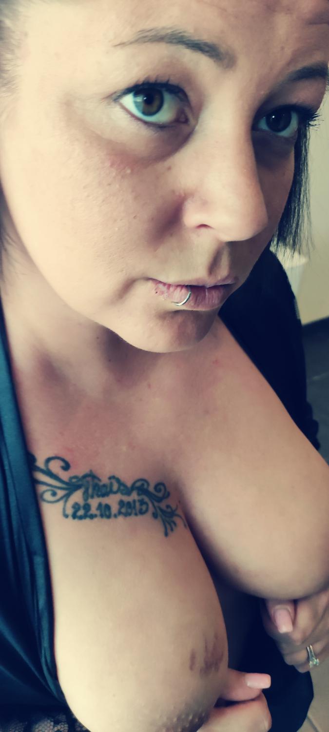 Chloe443's media