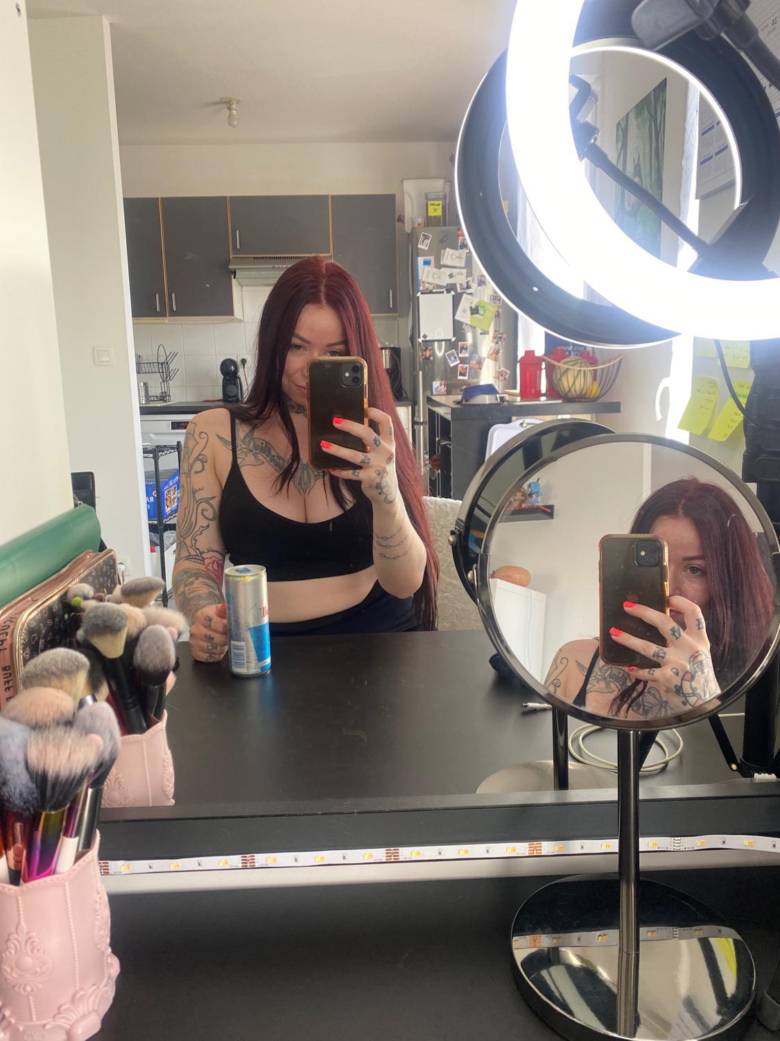 Chloeclanie's media