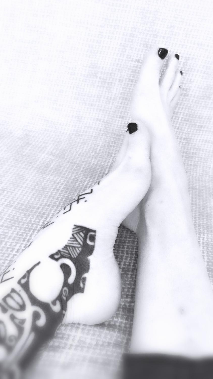 Chlosfeet's media