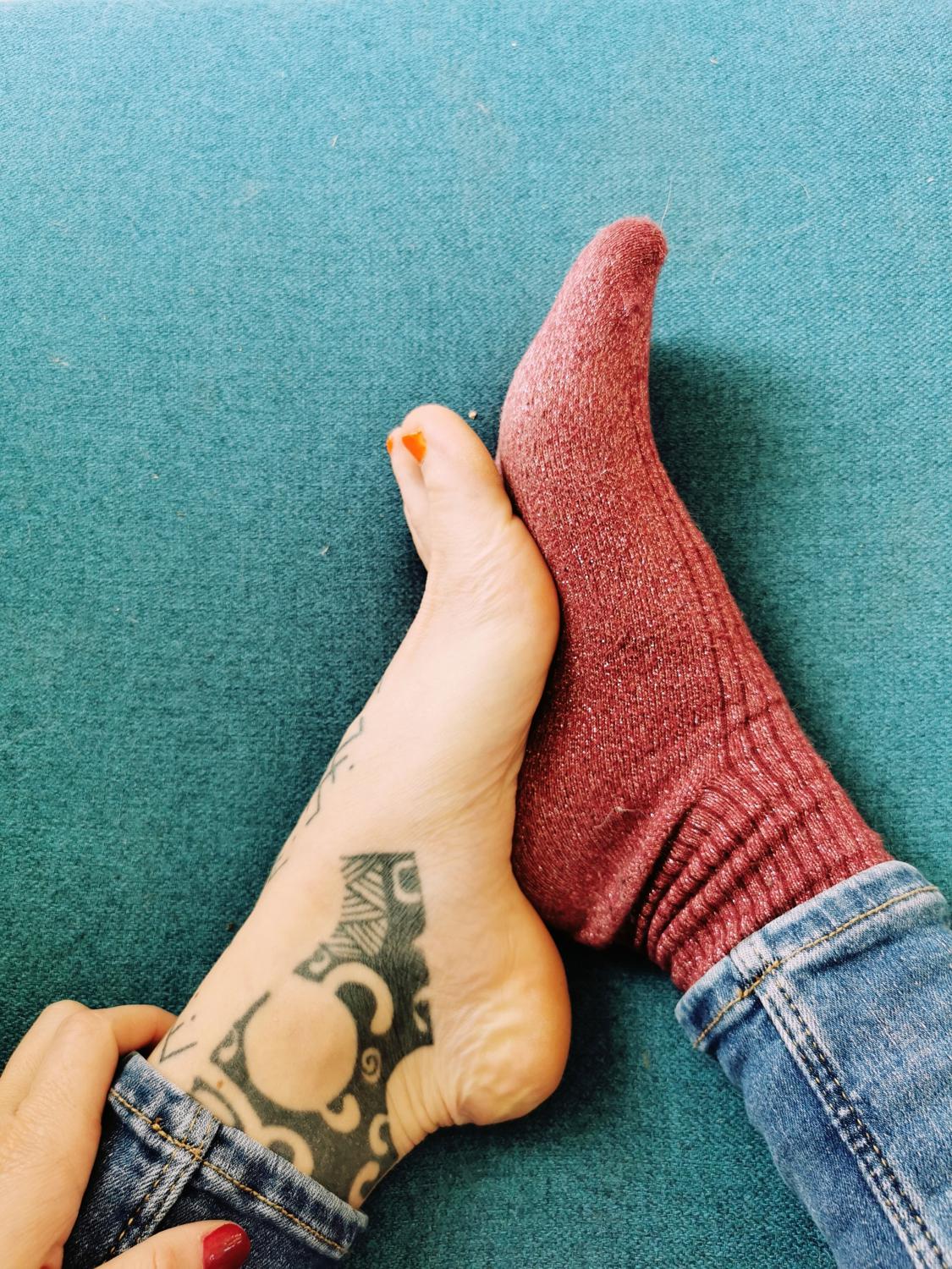 Chlosfeet's media