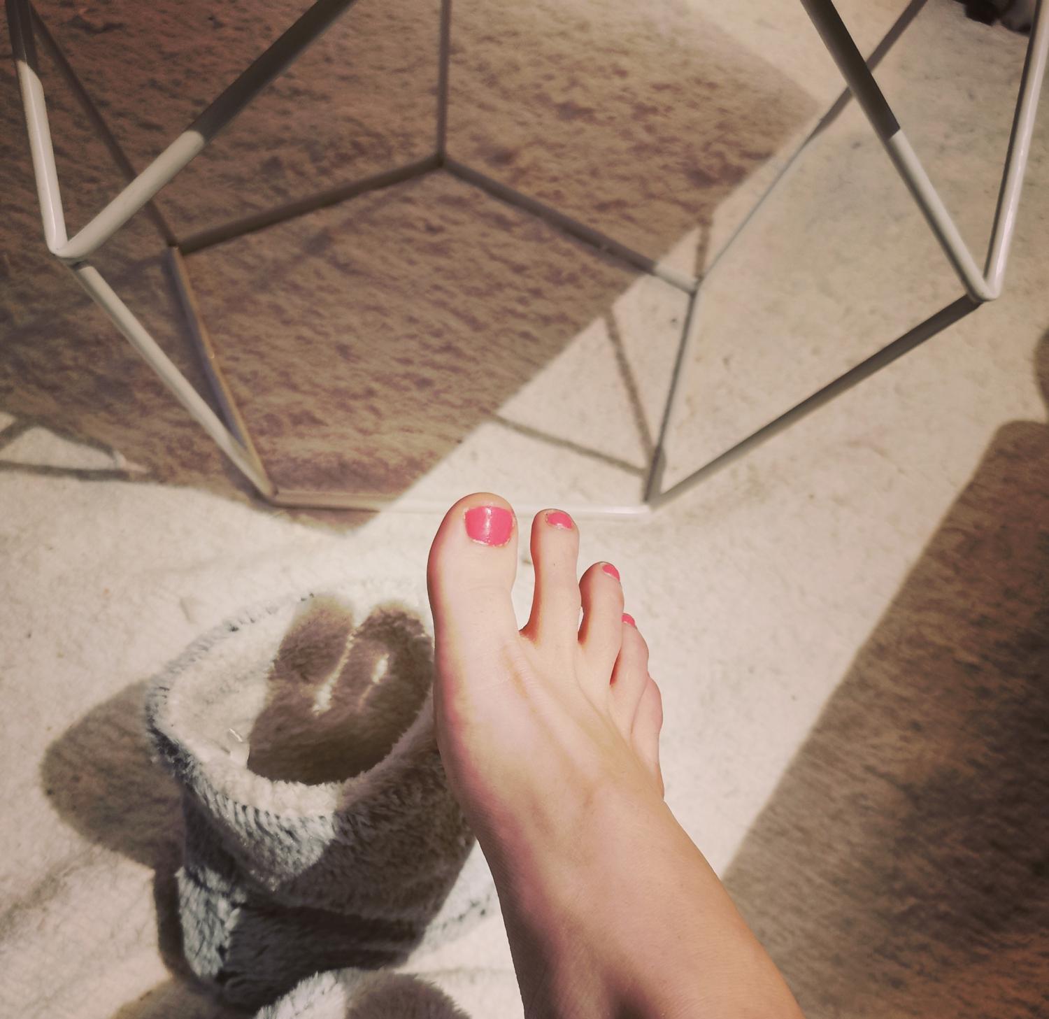 Chlosfeet's media