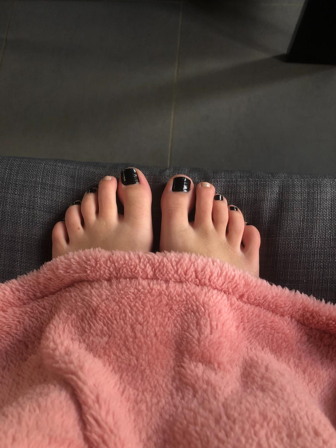 Clara_feet's media