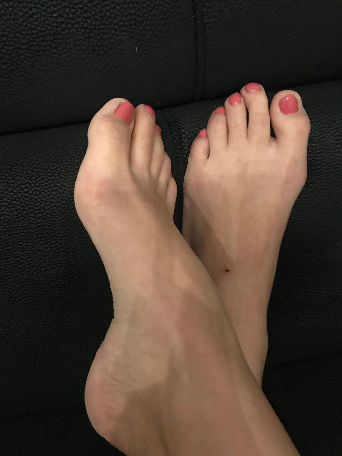 Clarafeet_fr's media