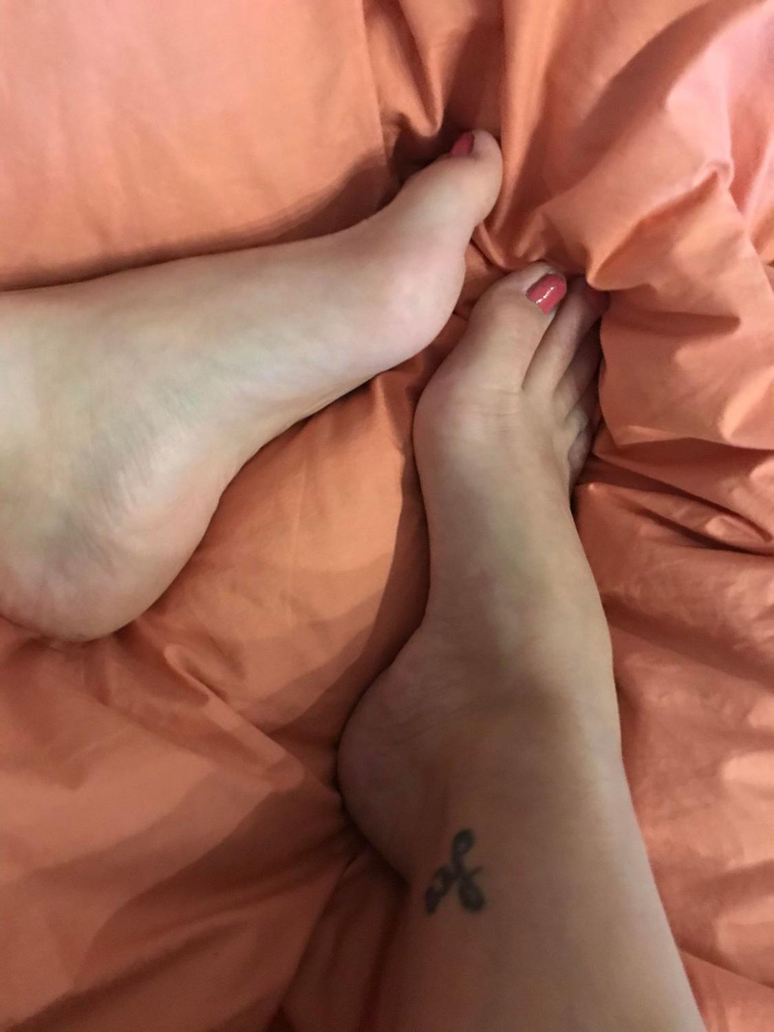 Clarafeet_fr's media