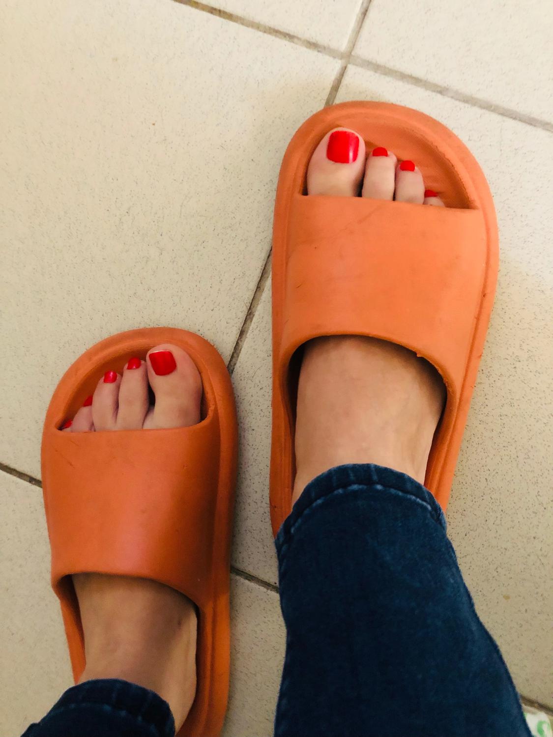 Clemencyfeet's media