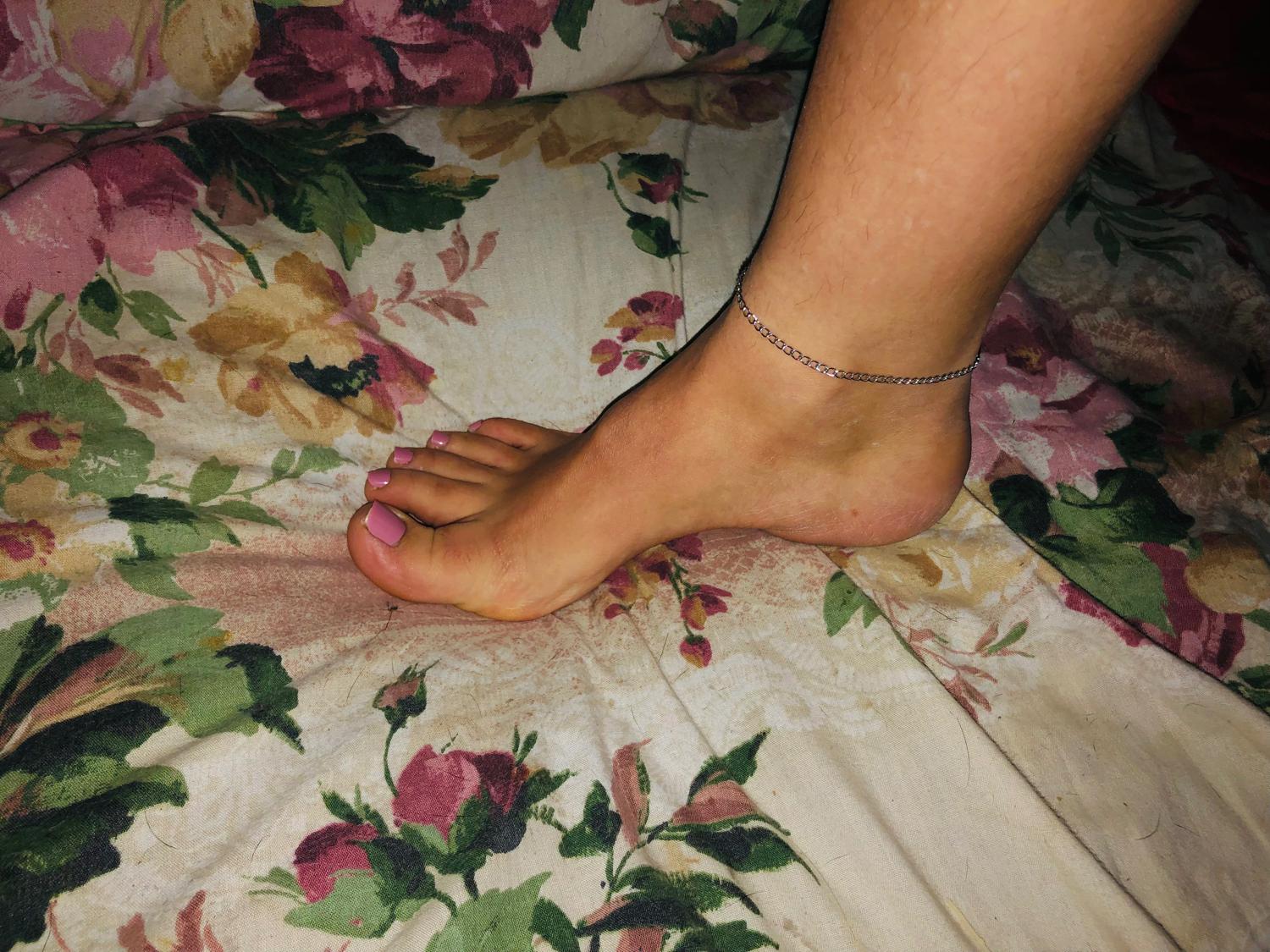 Clemencyfeet's media