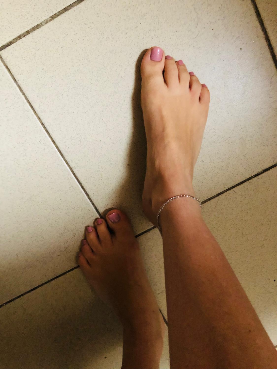 Clemencyfeet's media