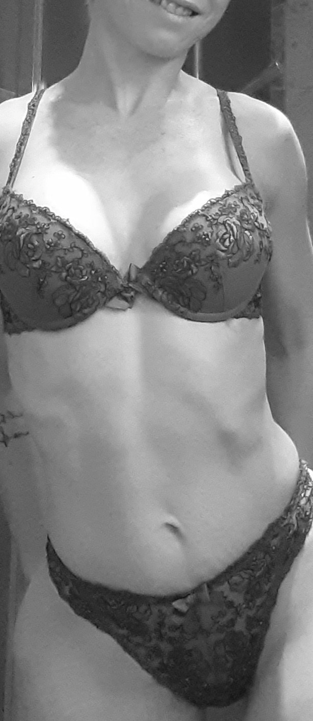 Coquine_et_excessive's media