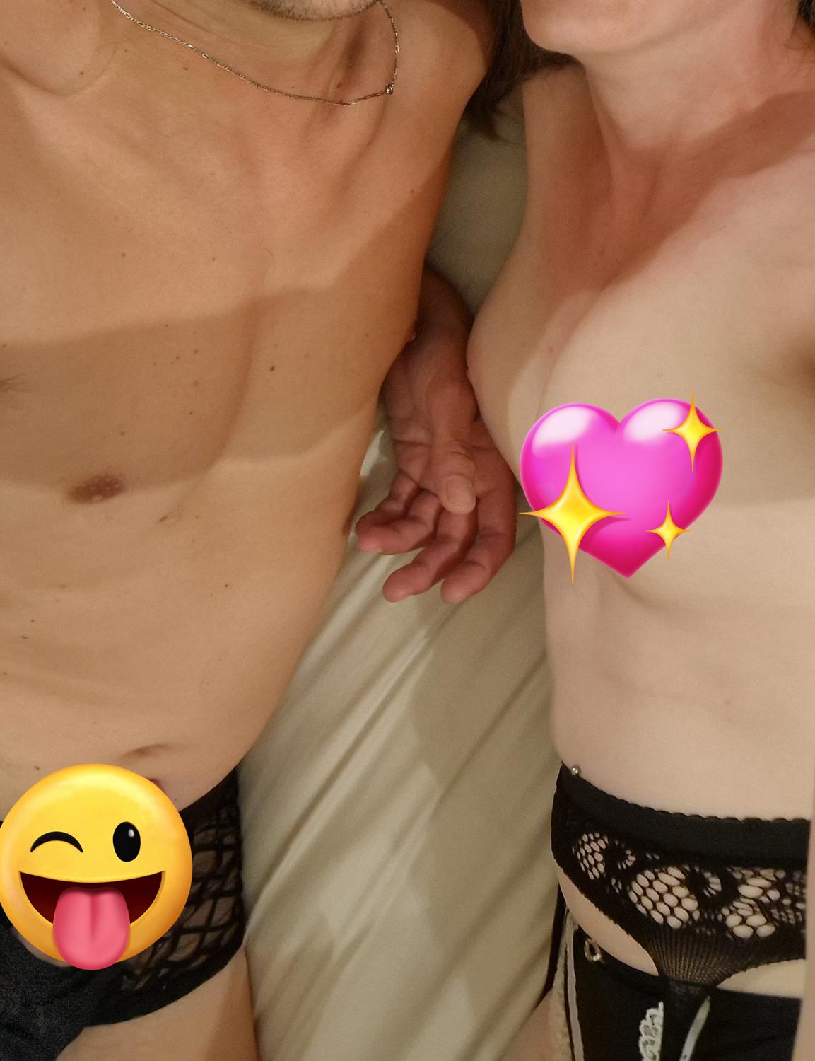 Couplehotdu62's media