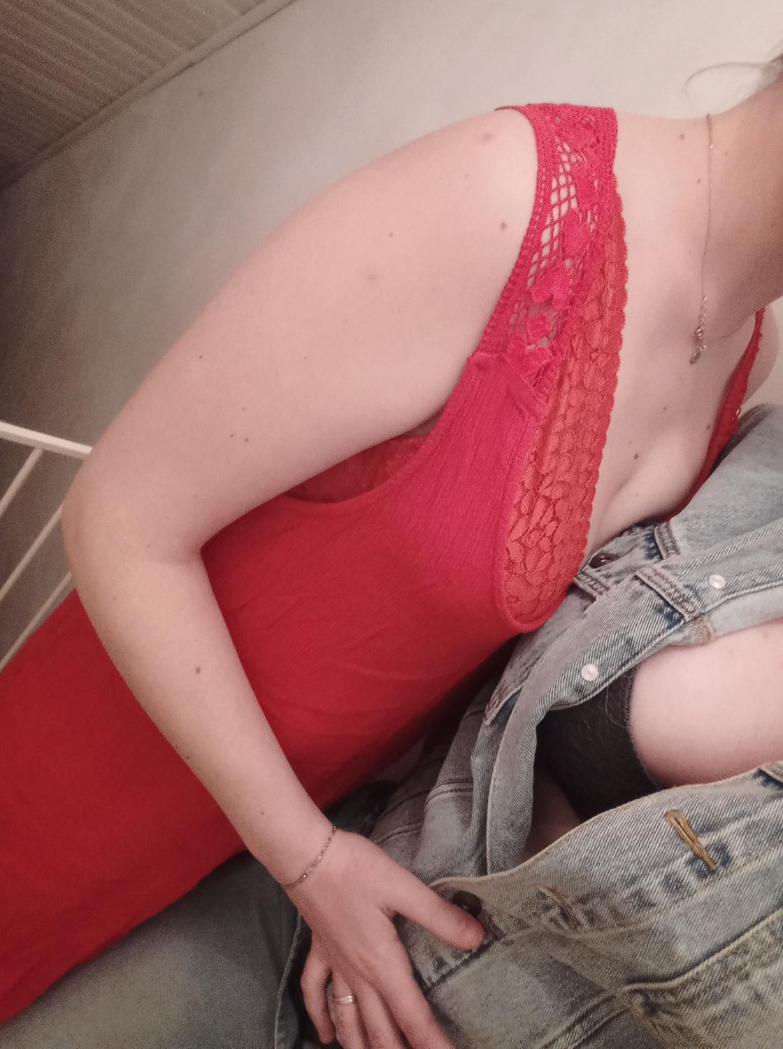 Couplehotlesbienne's media