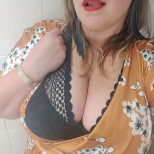 Curvy_satine's media