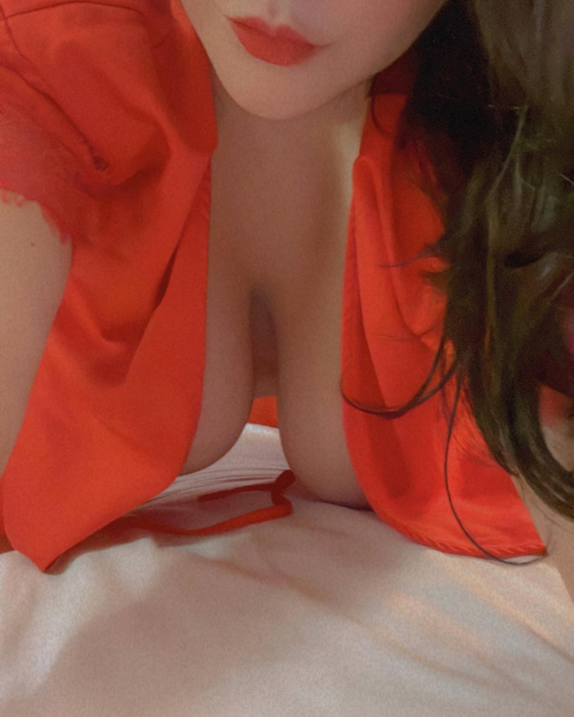 Curvy_sensuelle's media