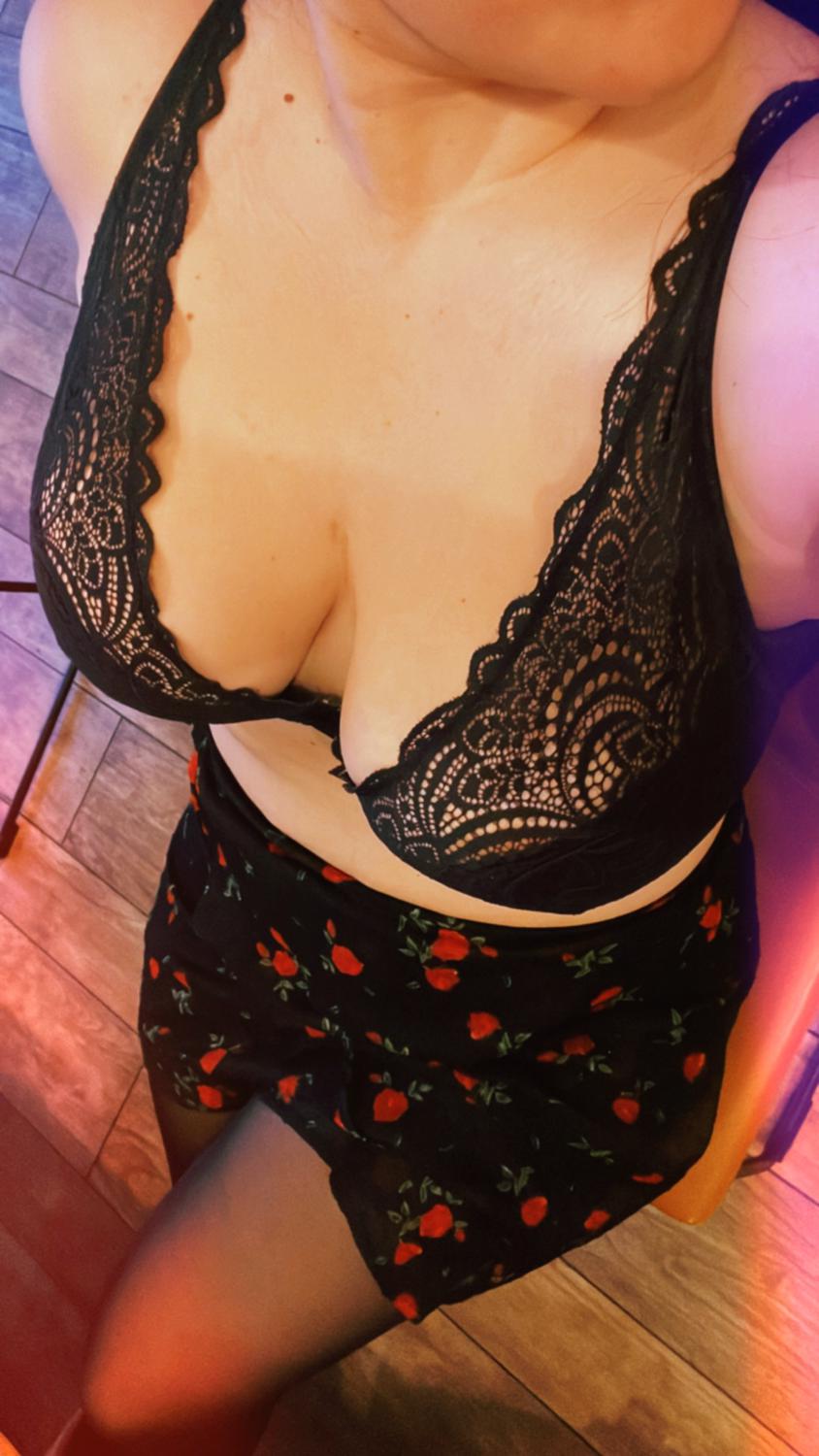 Curvy_sensuelle's media