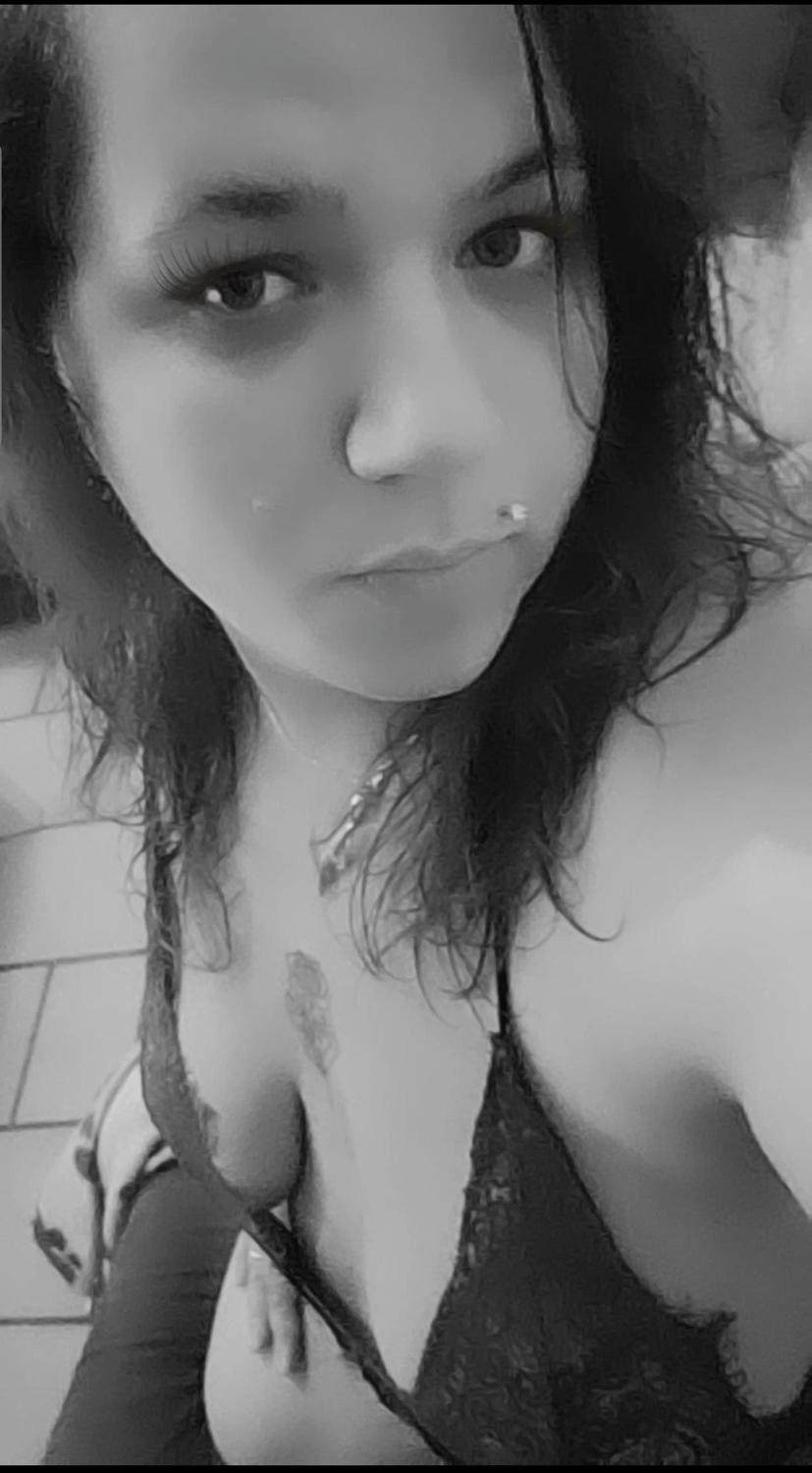 Curvy_sexy2607's media