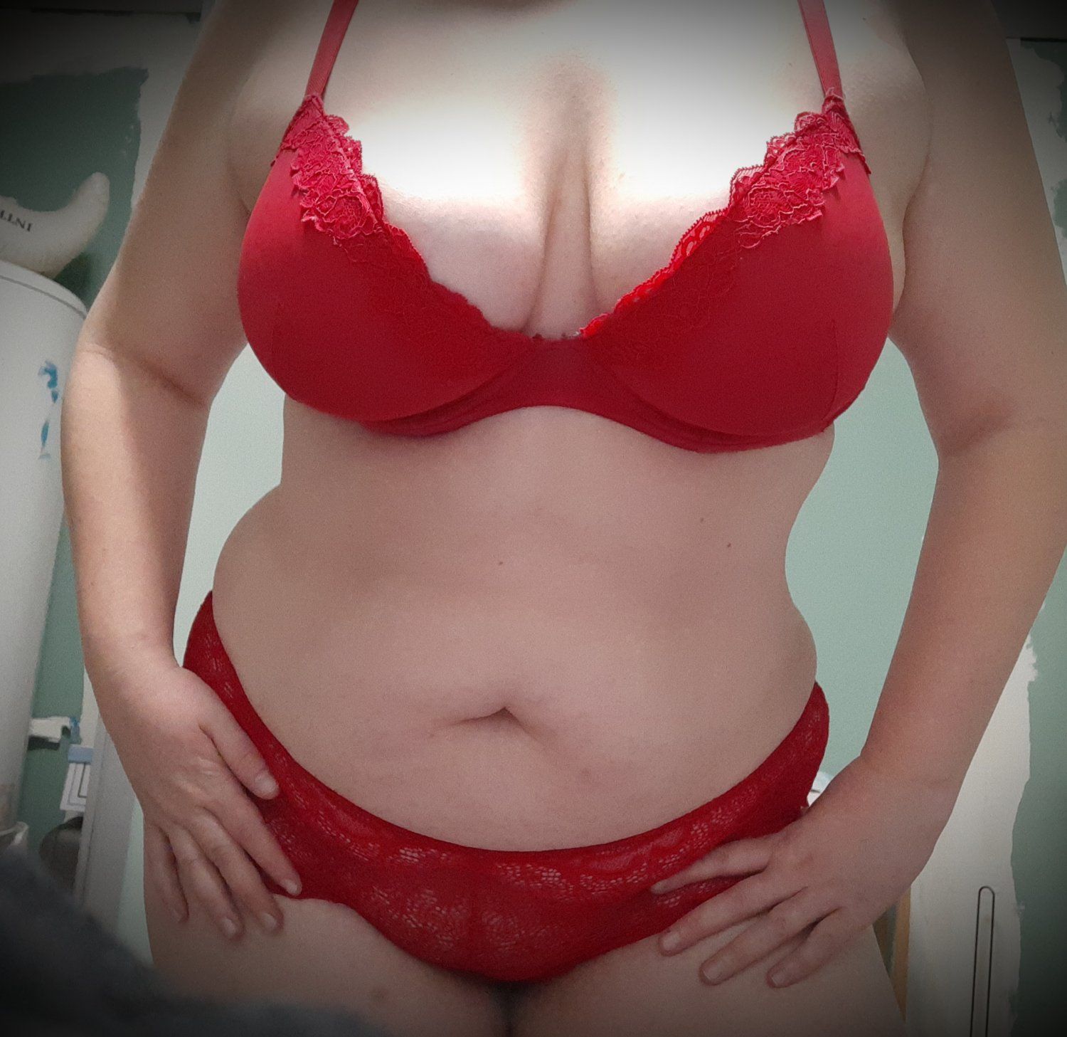 Curvyandgeek's media