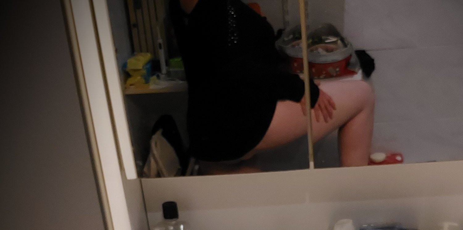 Curvyandgeek's media